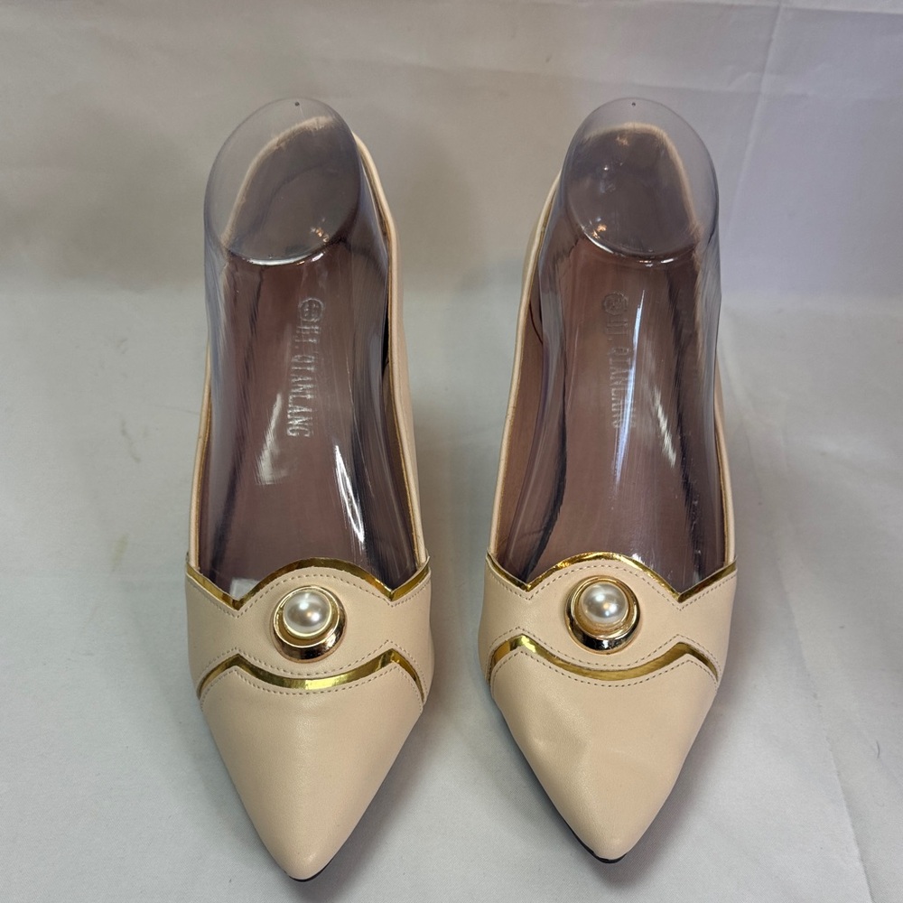 Cream and Gold Women's Heels woman’s size 8.5 /39